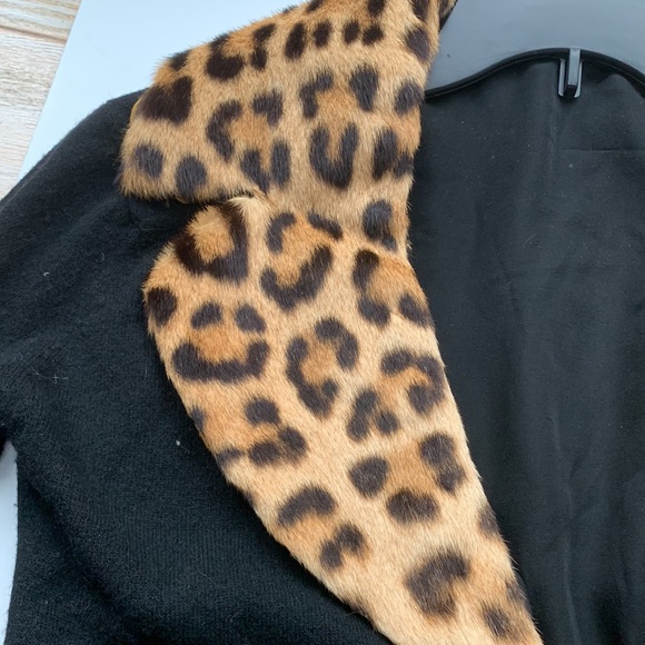 Vintage Luxury Garage Sale Real Fur Leopard🐆Animal Print Cropped Black Cardigan - Picture 13 of 15